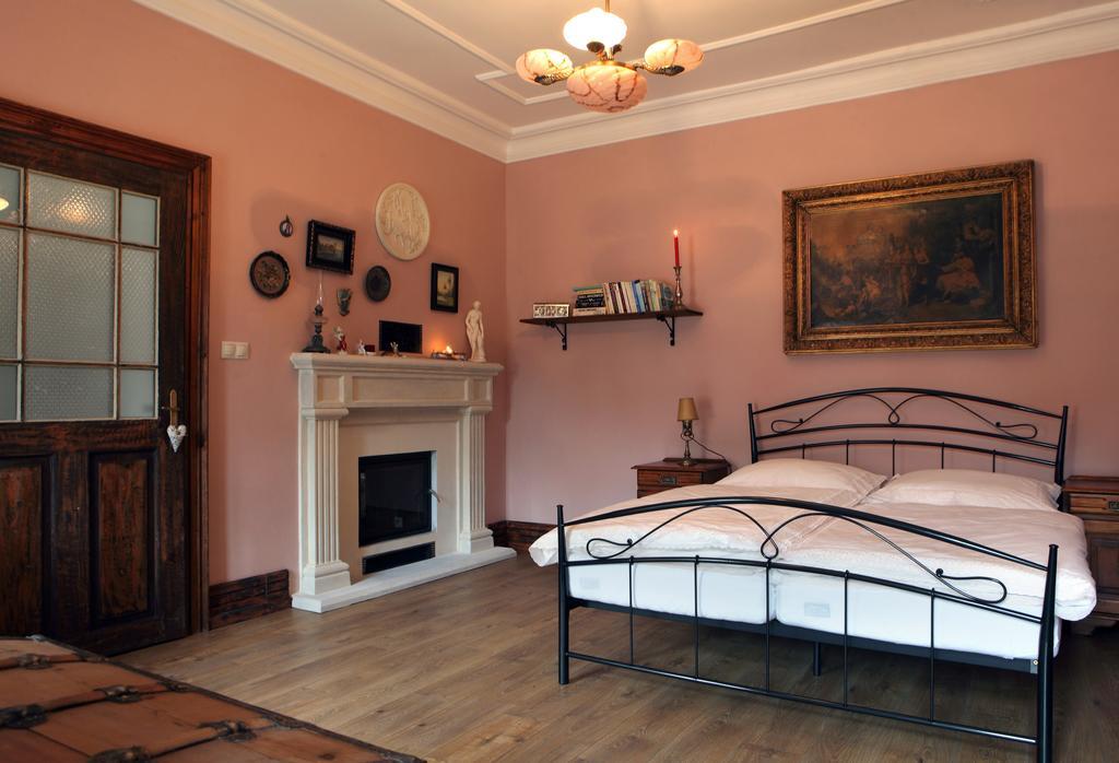Apartmany Antik Pratterov Dom Banska Stiavnica Ruang foto